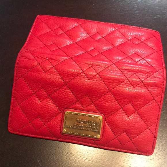 Marc by Marc Jacobs red wallet - Picture 2 of 3
